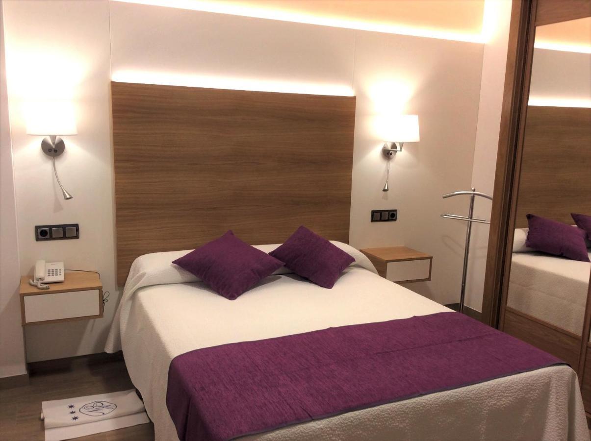 או גרובה Hotel La Noyesa *** Superior מראה חיצוני תמונה
